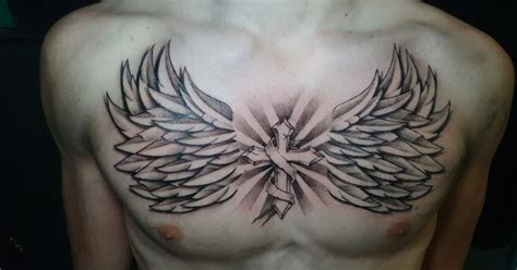 tatuaje pectoral hombre|circe tattoos en el pecho.